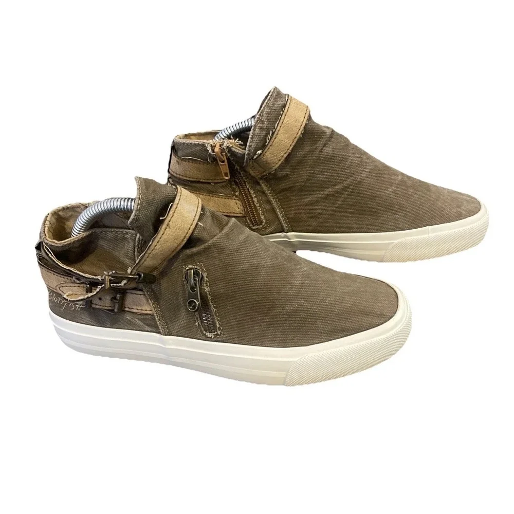 Blowfish Malibu‎ Ankle Booties Women's Size 8 Side Zip Olive Dbl Buckle